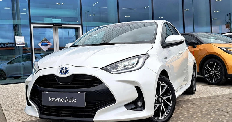 Toyota Yaris cena 84500 przebieg: 40700, rok produkcji 2021 z Poniatowa małe 154